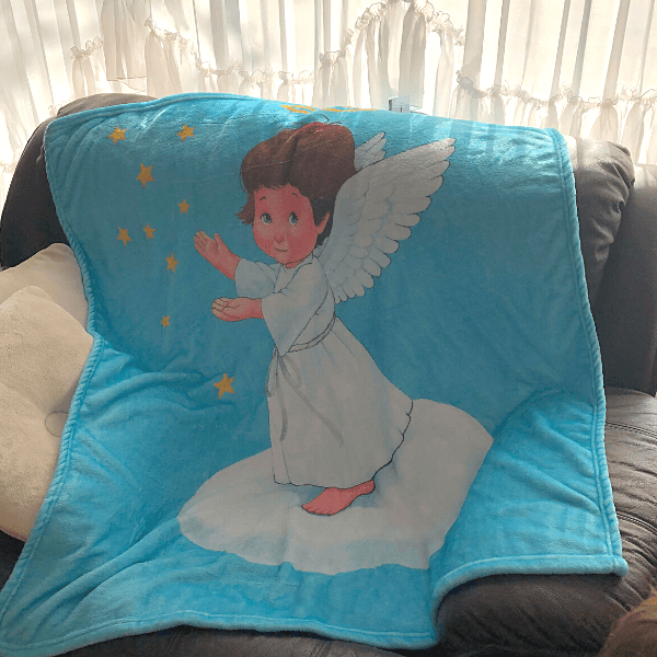 Kids’ angel fleece blanket – for sweet dreams & peace