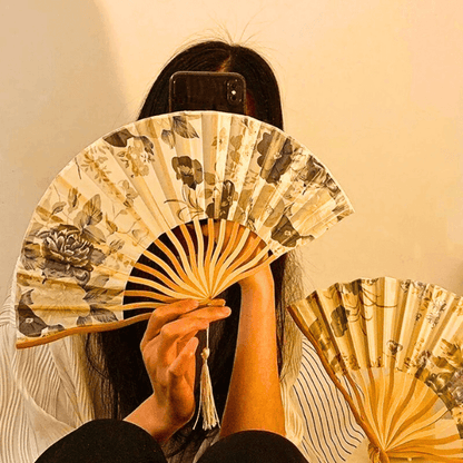 Handmade Vintage Bloom Folding Fan