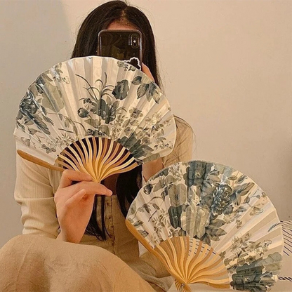 Handmade Vintage Bloom Folding Fan
