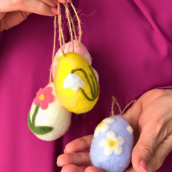 2025 Handmade Easter Flower Eggs, Bunnies, Birds & Lambs (2pcs pack)