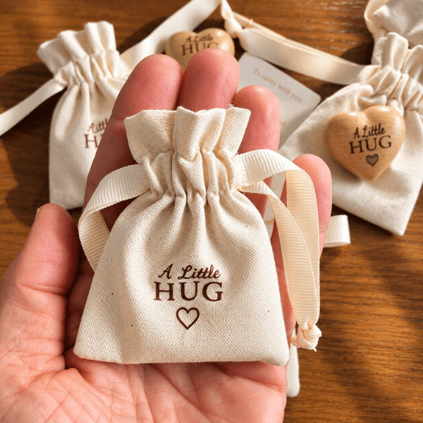 A Little Hug™ – Wooden Heart Gift Set
