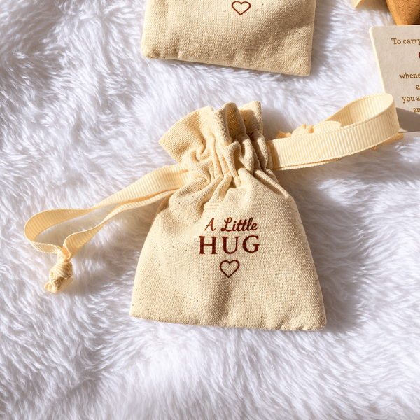 A Little Hug™ – Wooden Heart Gift Set